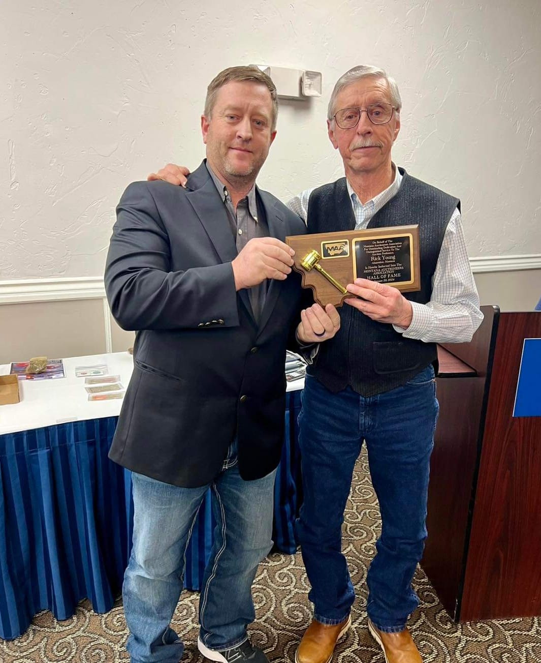 421206006_890412486422820_1795575388977480471_n